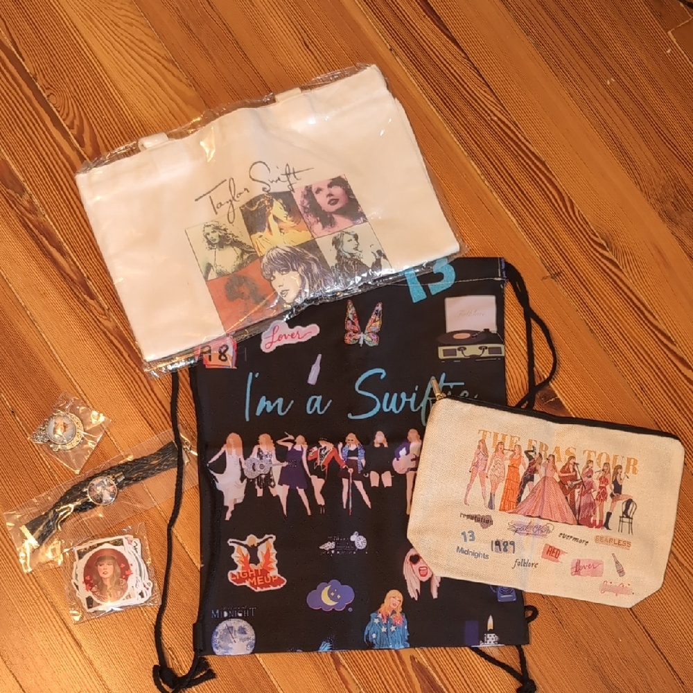 Taylor Swift Merchandise Set
